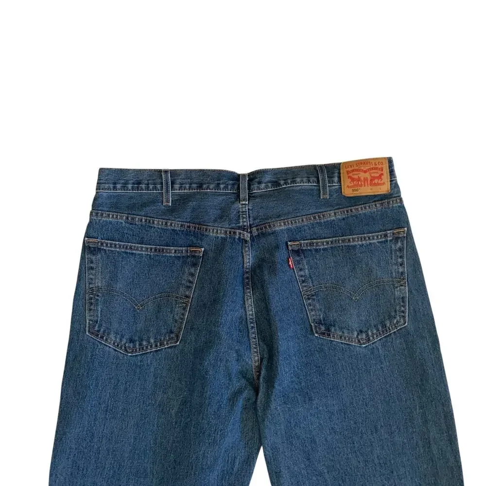 Levi's 550 Men's Size 44x30 Relaxed Fit Tapered Non-Stretch Denim Jeans